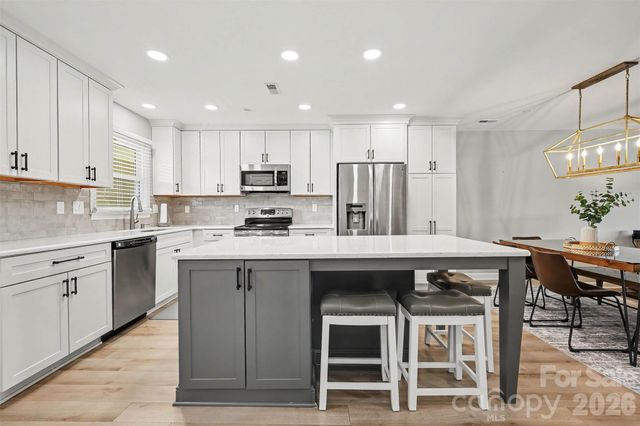 9817 Emerald Point Drive Unit 10, Charlotte, NC 28278