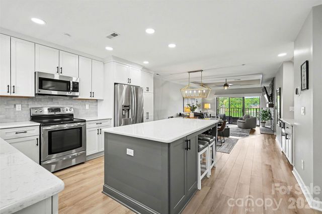 9817 Emerald Point Drive Unit 10, Charlotte, NC 28278