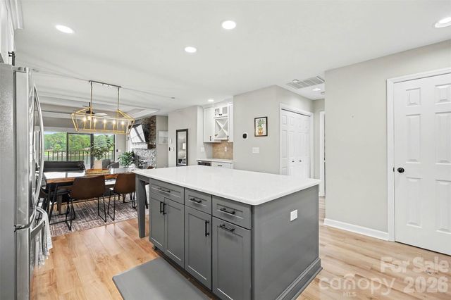 9817 Emerald Point Drive Unit 10, Charlotte, NC 28278