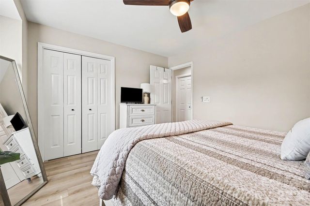 9817 Emerald Point Drive Unit 10, Charlotte, NC 28278