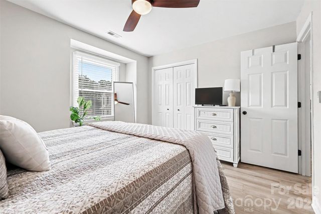 9817 Emerald Point Drive Unit 10, Charlotte, NC 28278
