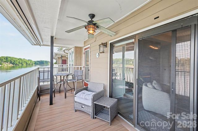 9817 Emerald Point Drive Unit 10, Charlotte, NC 28278