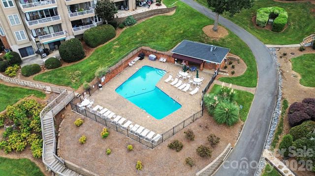 9817 Emerald Point Drive Unit 10, Charlotte, NC 28278