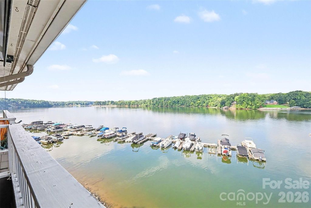 9817 Emerald Point Drive Unit 10, Charlotte, NC 28278