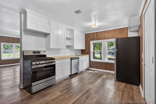 228 S Edith Street, Pryor, OK 74361