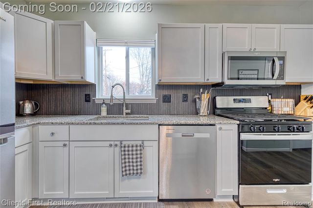 8655 Rushview Drive, Pinckney, MI 48169