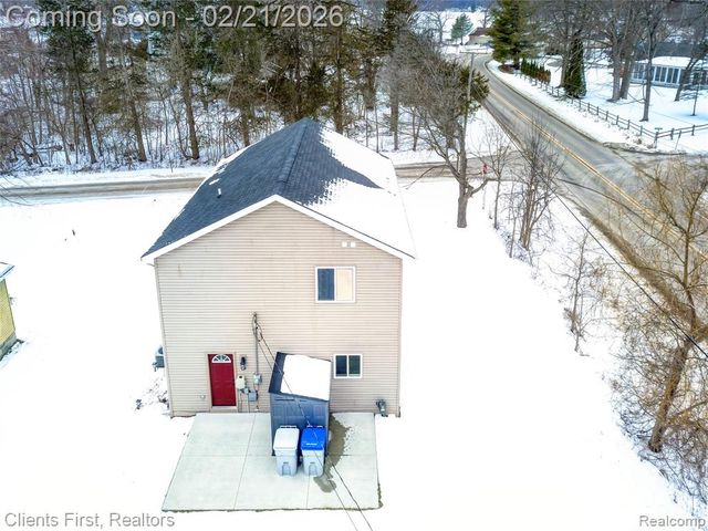 8655 Rushview Drive, Pinckney, MI 48169