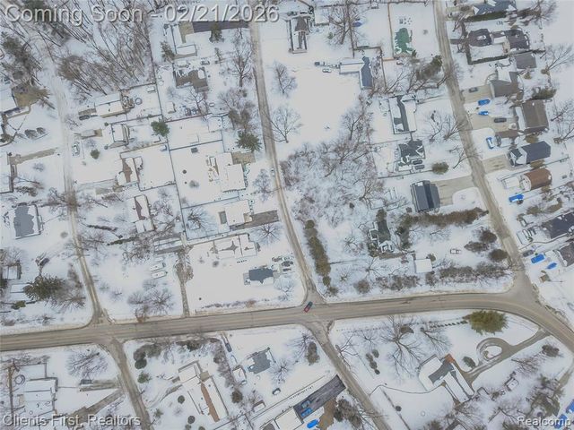 8655 Rushview Drive, Pinckney, MI 48169