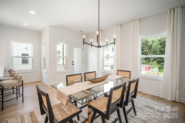 3713 Lou Ann Avenue, Charlotte, NC 28208