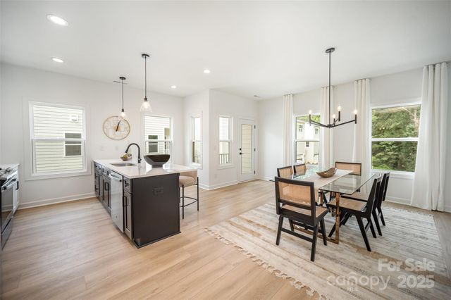 3713 Lou Ann Avenue, Charlotte, NC 28208