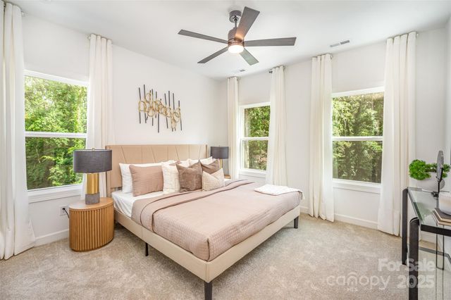 3713 Lou Ann Avenue, Charlotte, NC 28208