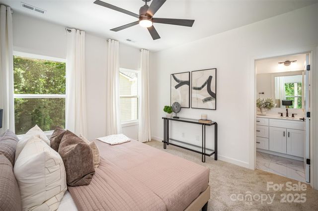 3713 Lou Ann Avenue, Charlotte, NC 28208