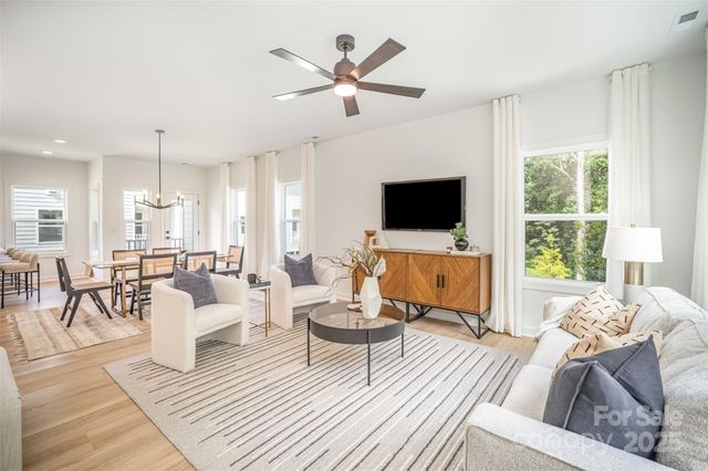 3713 Lou Ann Avenue, Charlotte, NC 28208