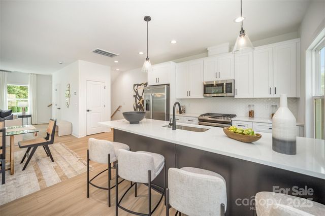 3713 Lou Ann Avenue, Charlotte, NC 28208