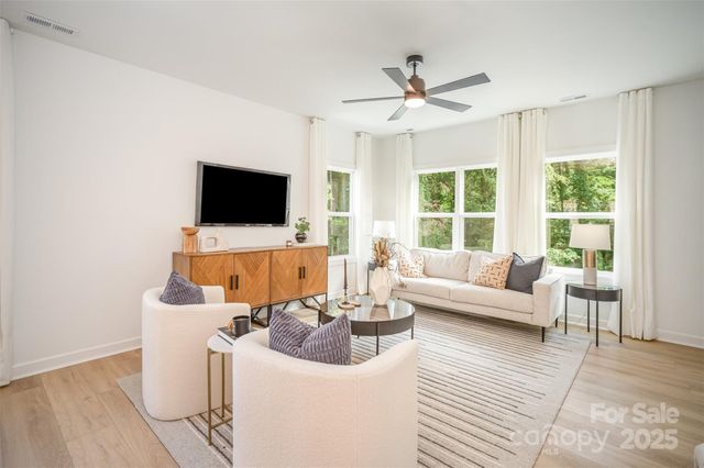 3713 Lou Ann Avenue, Charlotte, NC 28208