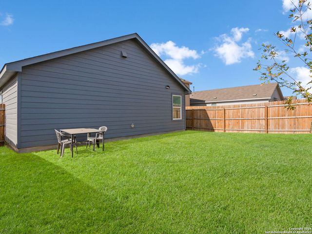 2834 MILLIKAN DR, Converse, TX 78109