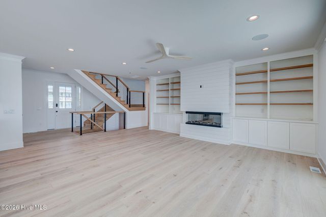 933 S Fort Fisher Boulevard, Kure Beach, NC 28449