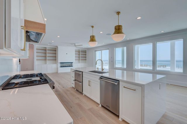 933 S Fort Fisher Boulevard, Kure Beach, NC 28449