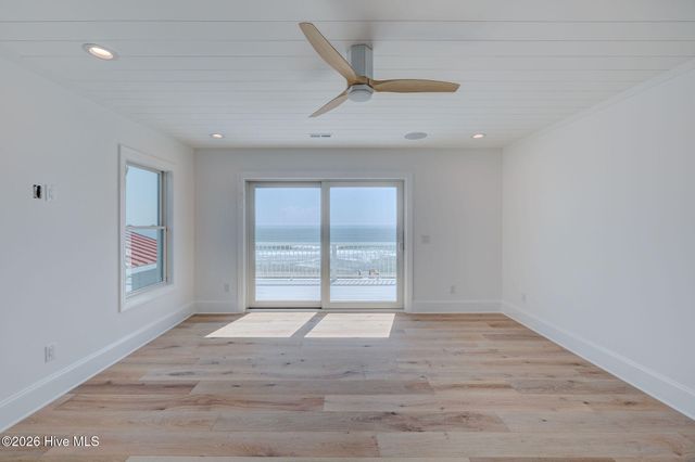 933 S Fort Fisher Boulevard, Kure Beach, NC 28449