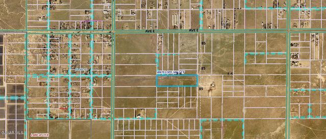 Vic Avenue F4 85 Stw, Lancaster, CA 93536