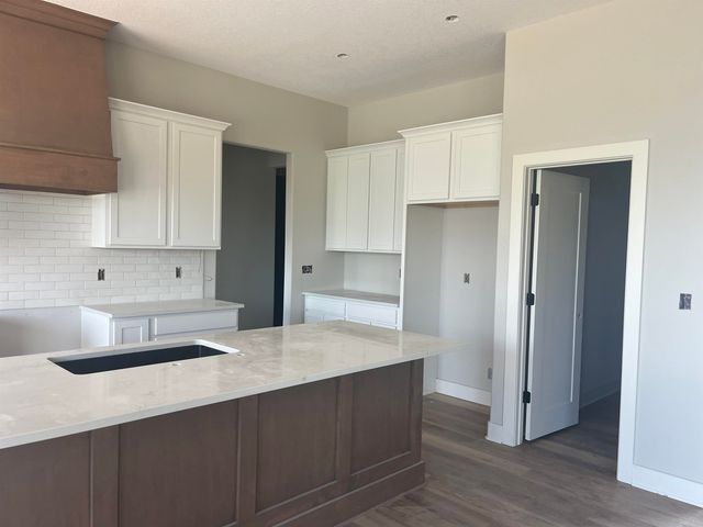 4989 N Emerald Ct, Maize, KS 67101