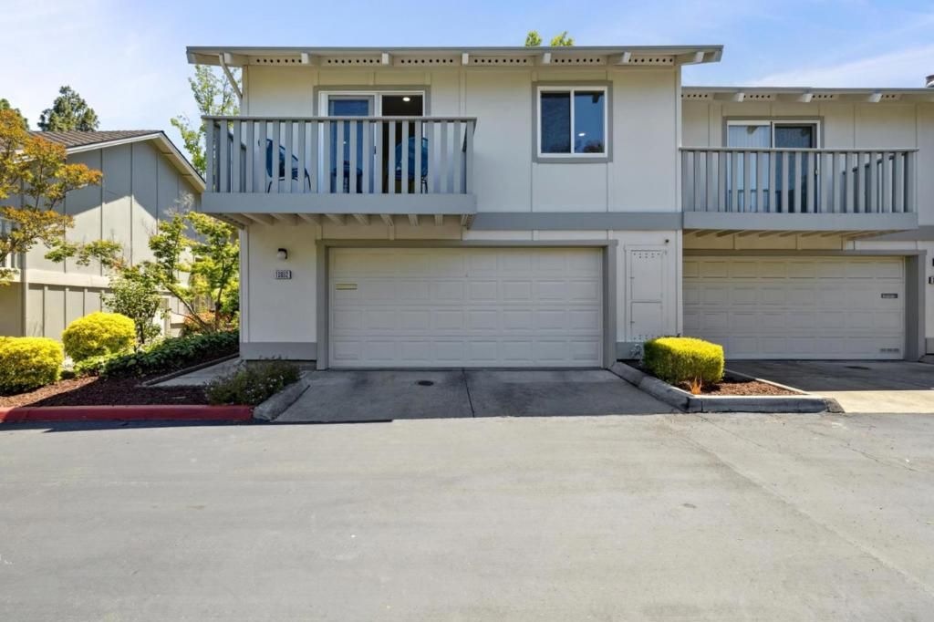 Image 2 of property listing at 10892 Northfield Square, Cupertino, CA 95014