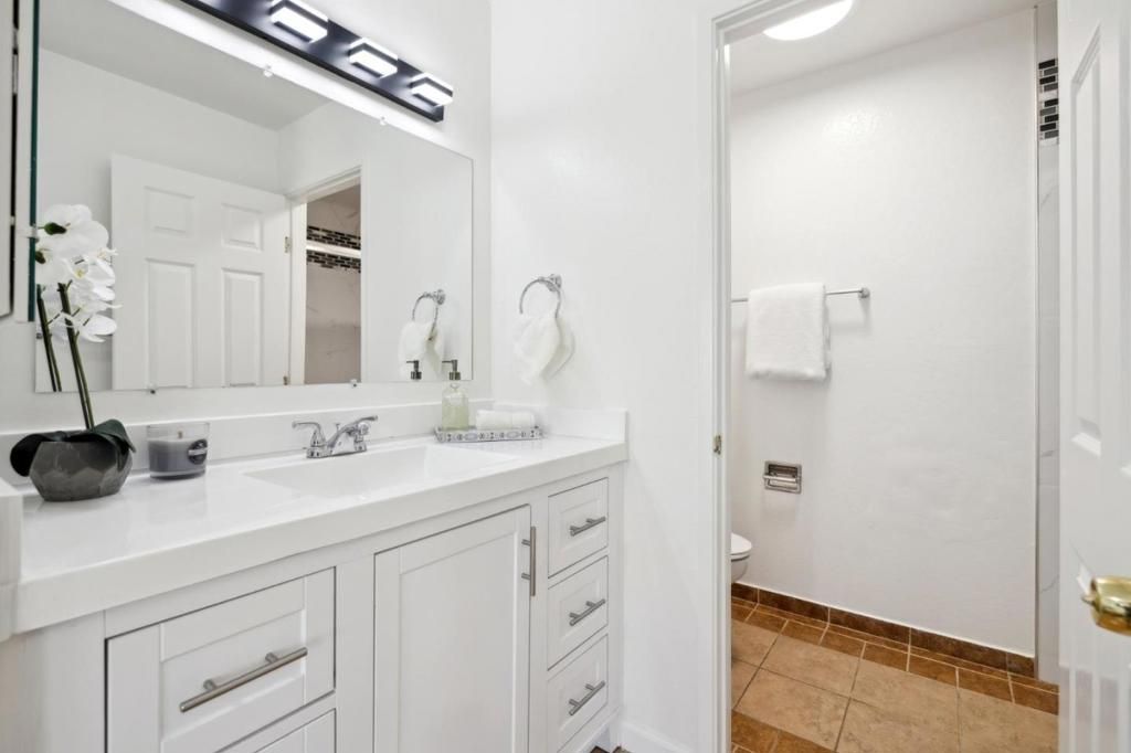 Image 27 of property listing at 10892 Northfield Square, Cupertino, CA 95014
