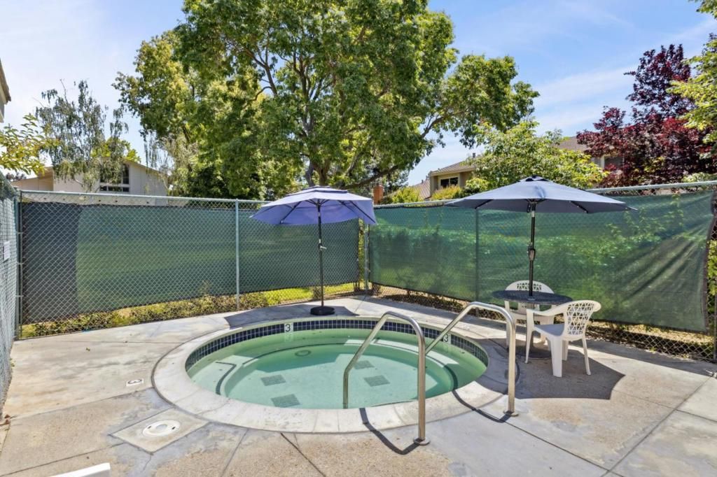 Image 73 of property listing at 10892 Northfield Square, Cupertino, CA 95014