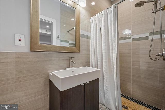 5225 MCKEAN AVE, Philadelphia, PA 19144