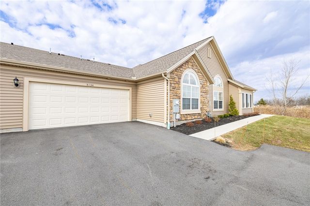 5134 Cheshire Glen Road, Canandaigua Town, NY 14424