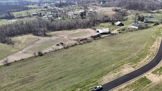 190 Daniel Lane, Westmoreland, TN 37186