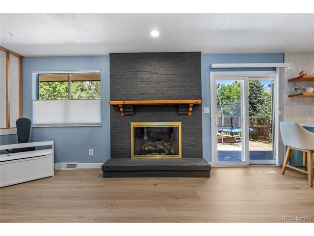 10579 W Warren Dr, Lakewood, CO 80227