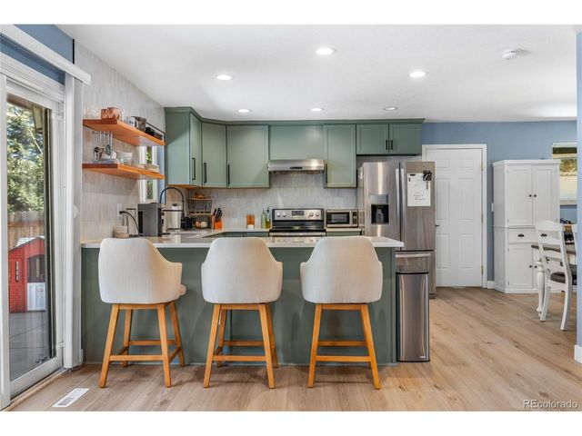 10579 W Warren Dr, Lakewood, CO 80227