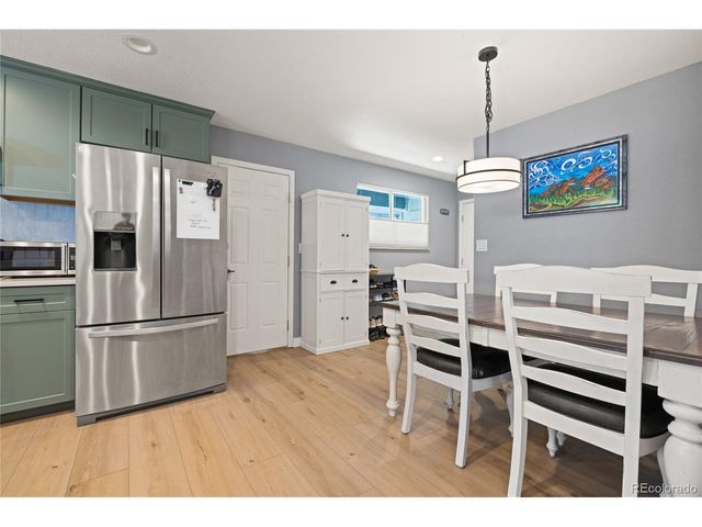 10579 W Warren Dr, Lakewood, CO 80227