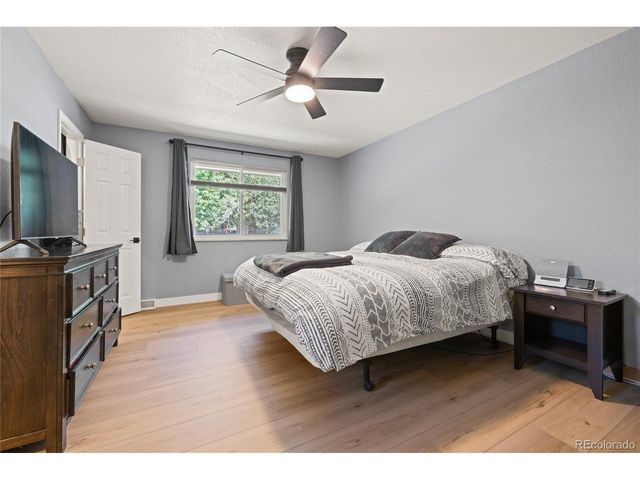10579 W Warren Dr, Lakewood, CO 80227