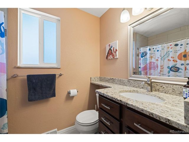 10579 W Warren Dr, Lakewood, CO 80227