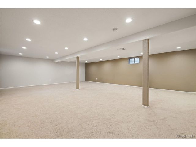 10579 W Warren Dr, Lakewood, CO 80227
