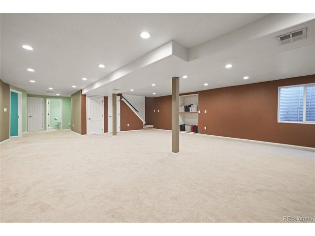 10579 W Warren Dr, Lakewood, CO 80227