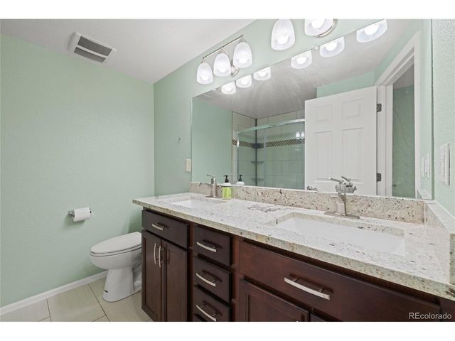 10579 W Warren Dr, Lakewood, CO 80227