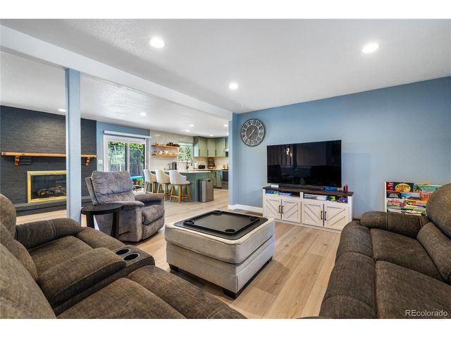 10579 W Warren Dr, Lakewood, CO 80227