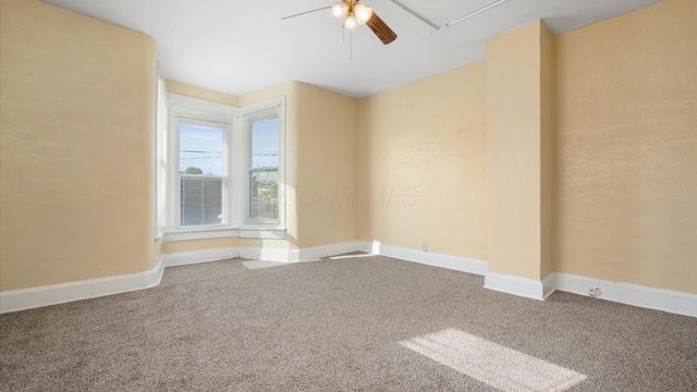 350 W Main Street, Newark, OH 43055