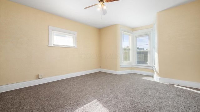 350 W Main Street, Newark, OH 43055