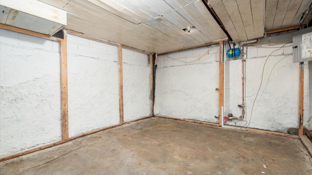 350 W Main Street, Newark, OH 43055