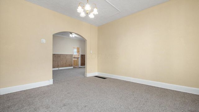 350 W Main Street, Newark, OH 43055