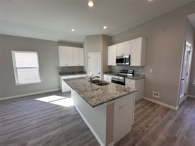 4704 Delano Street, Greenville, TX 75401