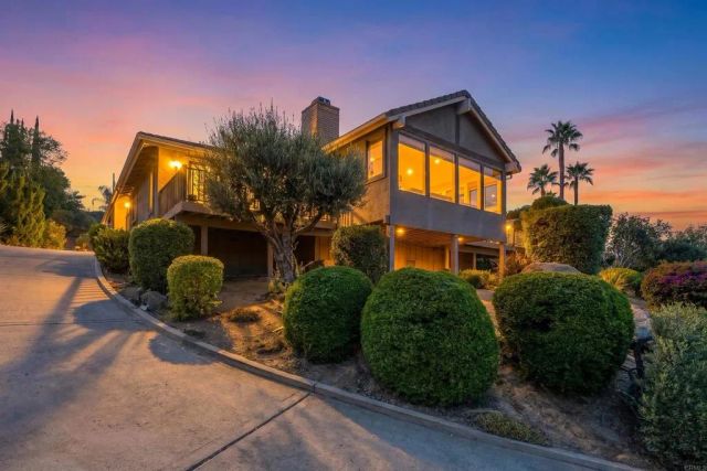 15326 Moonglow Dr, Ramona, CA 92065