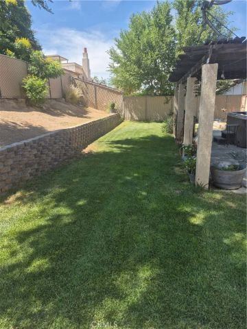 446 Stanford Drive, Barstow, CA 92311