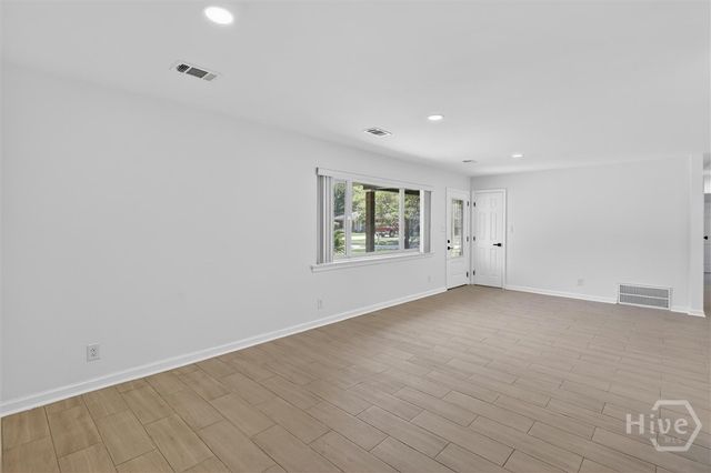 102 Burbank, Savannah, GA 31419