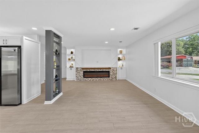 102 Burbank, Savannah, GA 31419