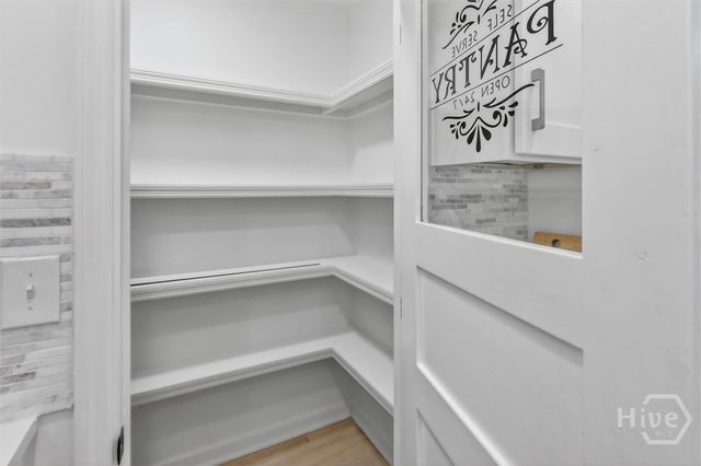 102 Burbank, Savannah, GA 31419